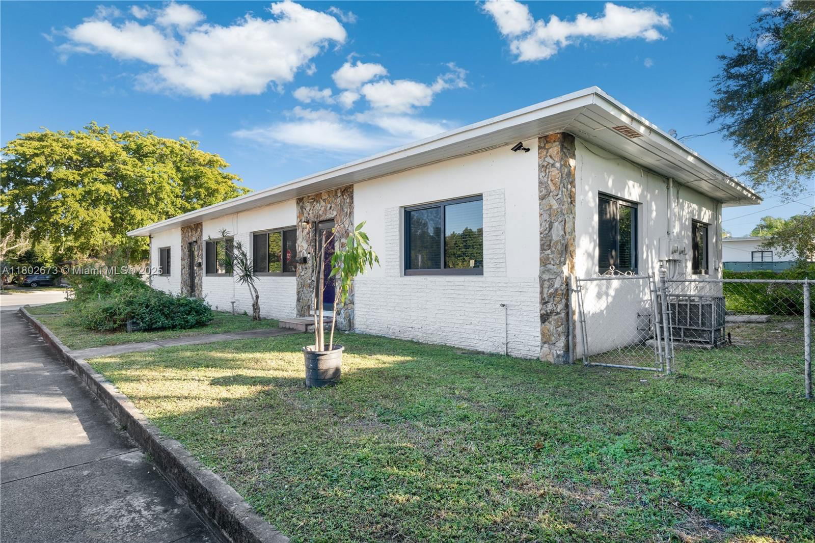 Real estate property located at 2 47th St, Miami-dade, N/a, Miami, FL