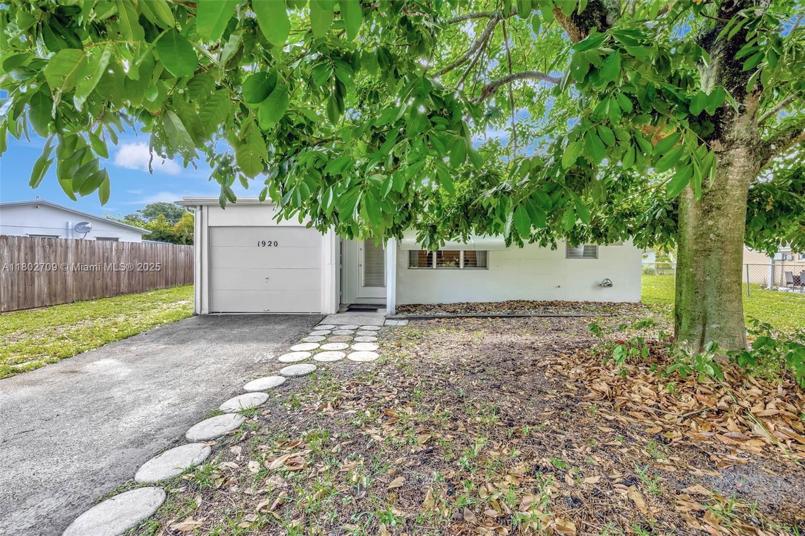 Real estate property located at 1920 65th Ter, Broward, Broadview Country Club Es, North Lauderdale, FL