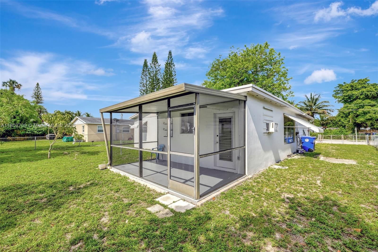 Real estate property located at 1920 65th Ter, Broward, Broadview Country Club Es, North Lauderdale, FL