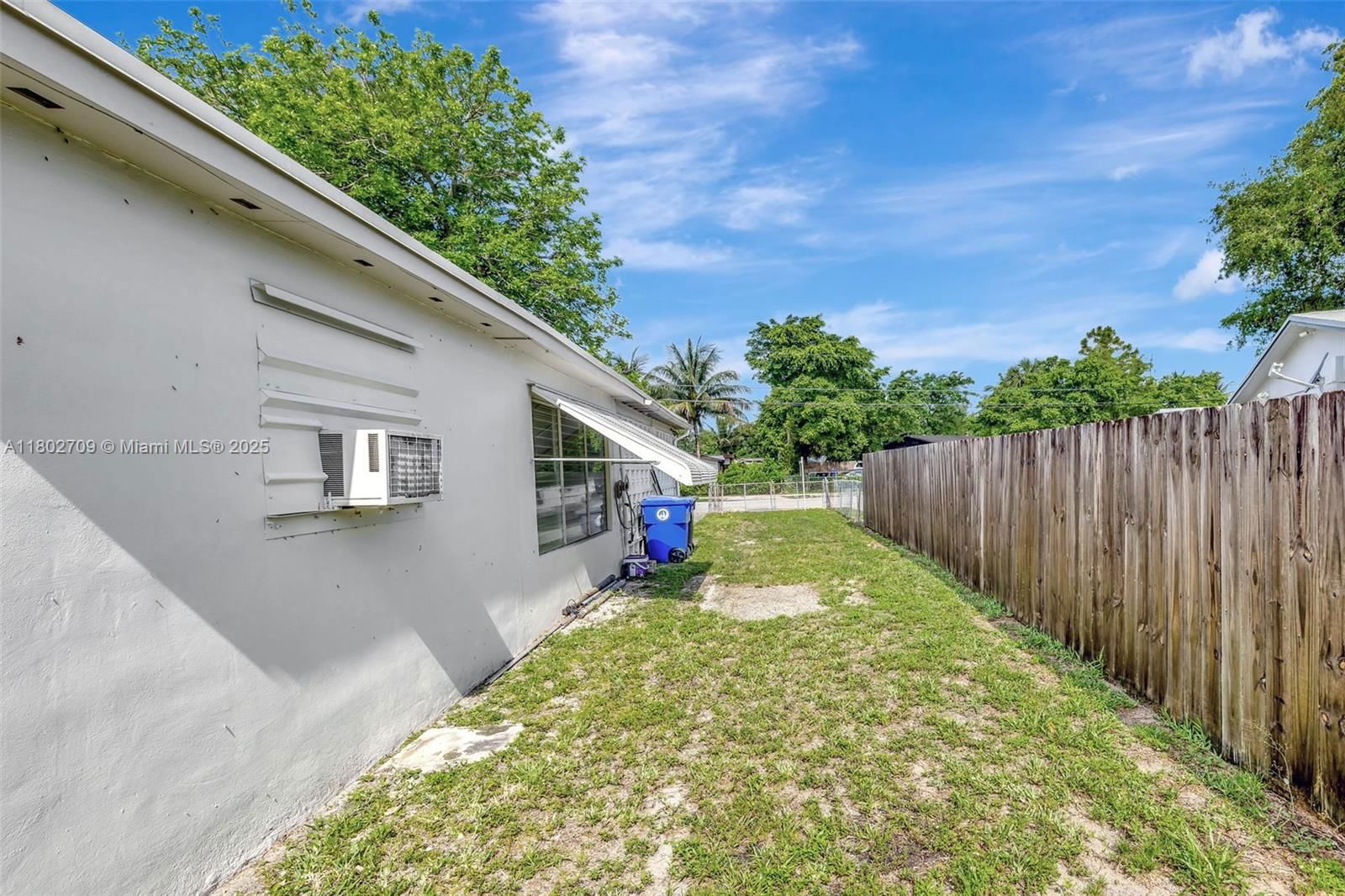 Real estate property located at 1920 65th Ter, Broward, Broadview Country Club Es, North Lauderdale, FL
