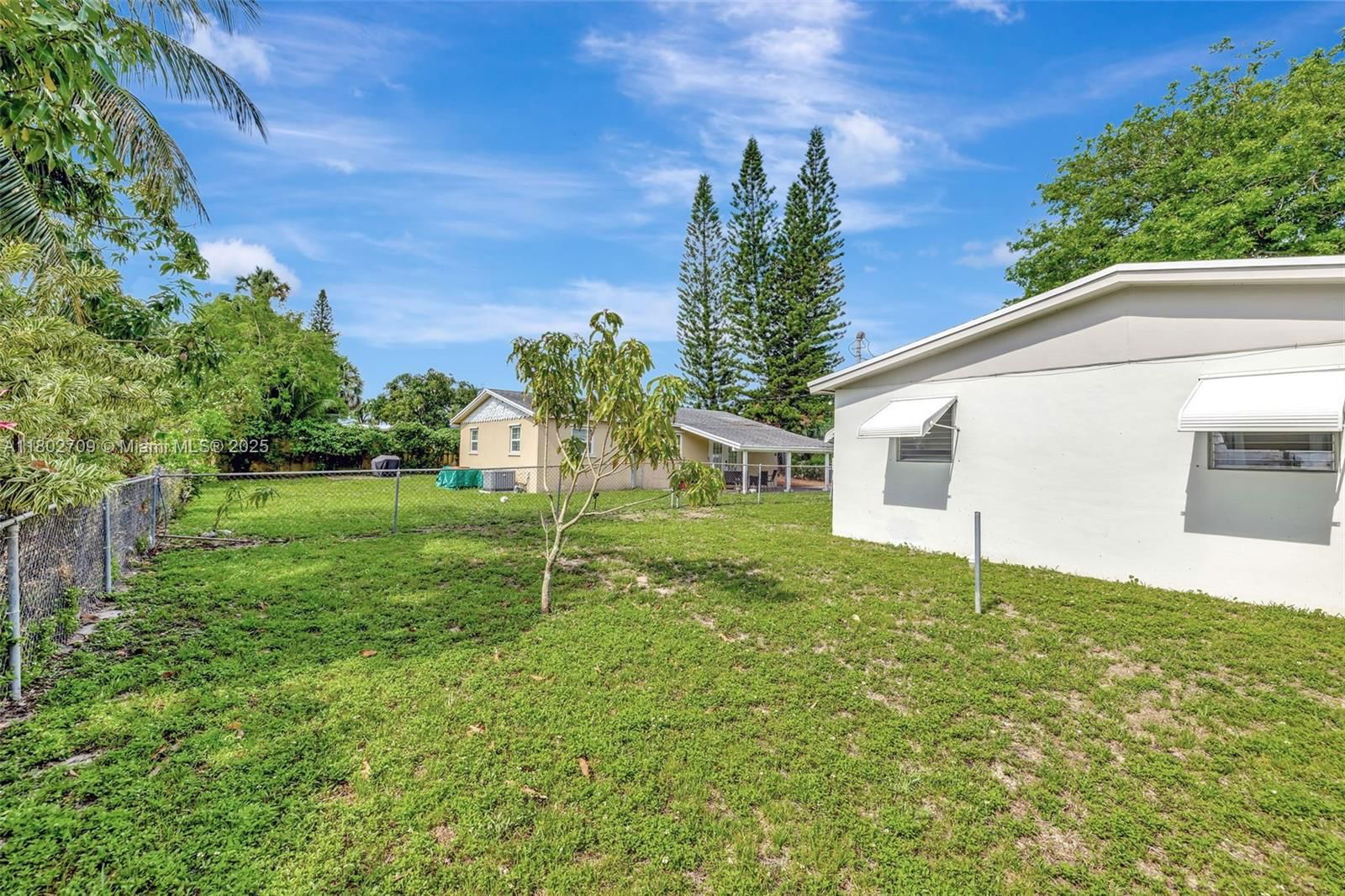 Real estate property located at 1920 65th Ter, Broward, Broadview Country Club Es, North Lauderdale, FL