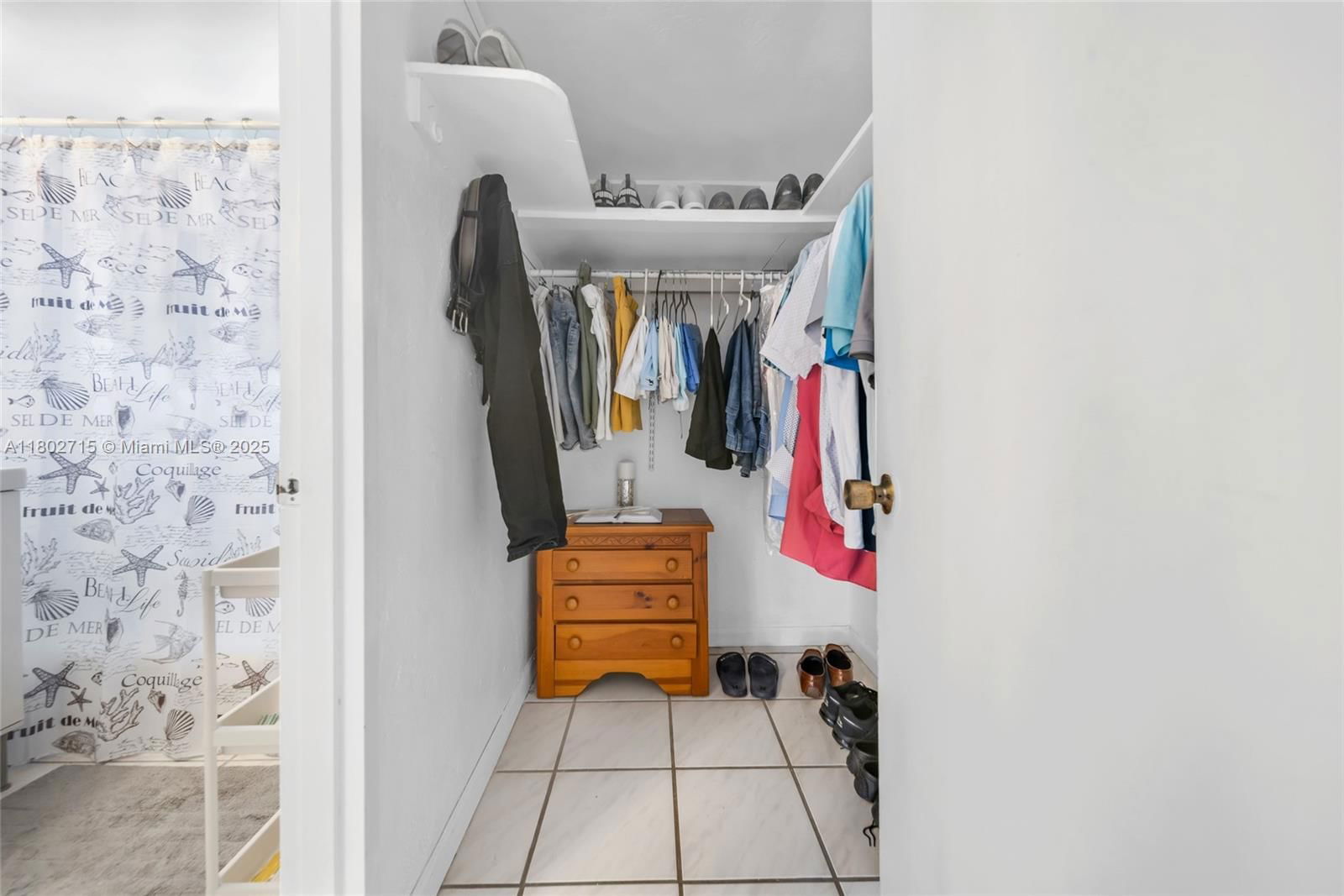 Real estate property located at 6484 Indian Creek Dr #202, Miami-dade, Amd Pl Of 2nd Ocean Front, Miami Beach, FL