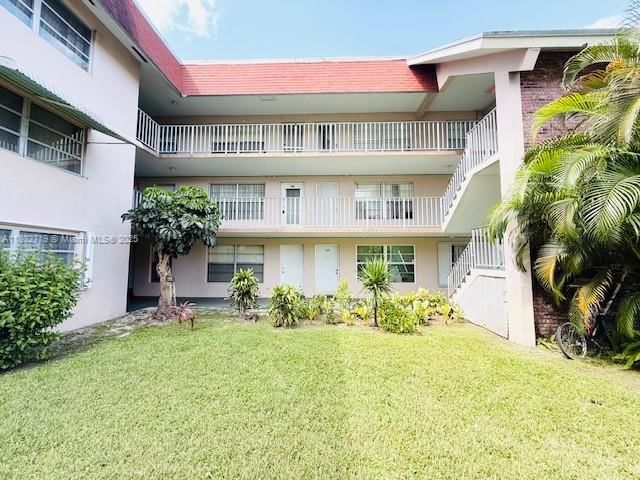 Real estate property located at 3061 47th Ter #228B, Broward, Lauderdale Oaks Condo I, Lauderdale Lakes, FL