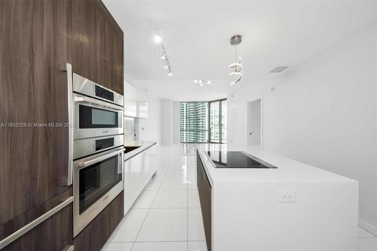 Real estate property located at 851 1st Ave #3107, Miami-dade, Paramount Miami Worldcent, Miami, FL