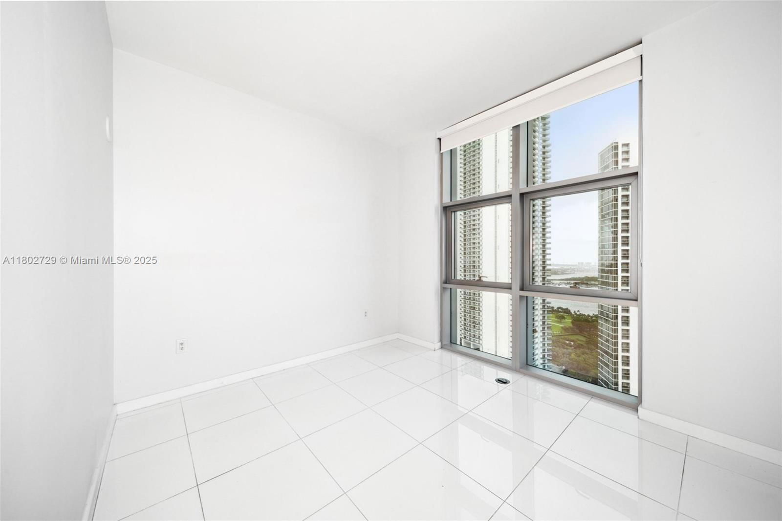 Real estate property located at 851 1st Ave #3107, Miami-dade, Paramount Miami Worldcent, Miami, FL