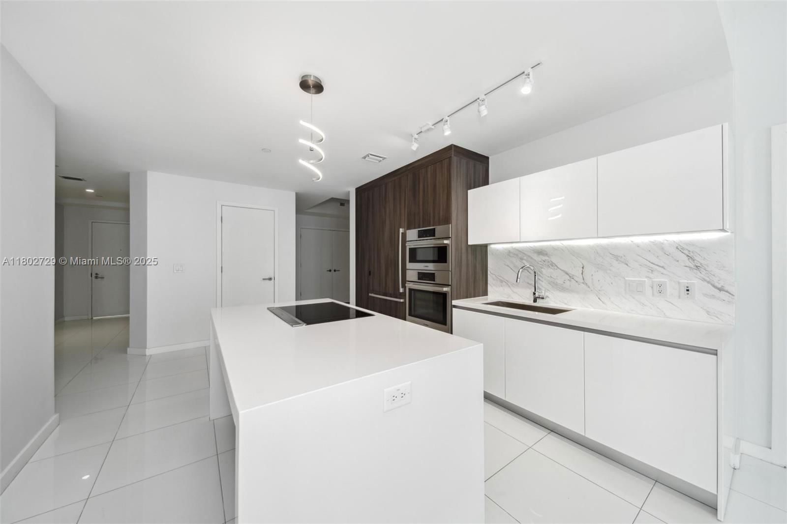 Real estate property located at 851 1st Ave #3107, Miami-dade, Paramount Miami Worldcent, Miami, FL