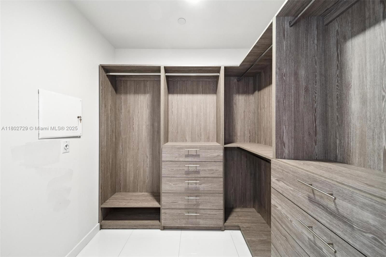 Real estate property located at 851 1st Ave #3107, Miami-dade, Paramount Miami Worldcent, Miami, FL