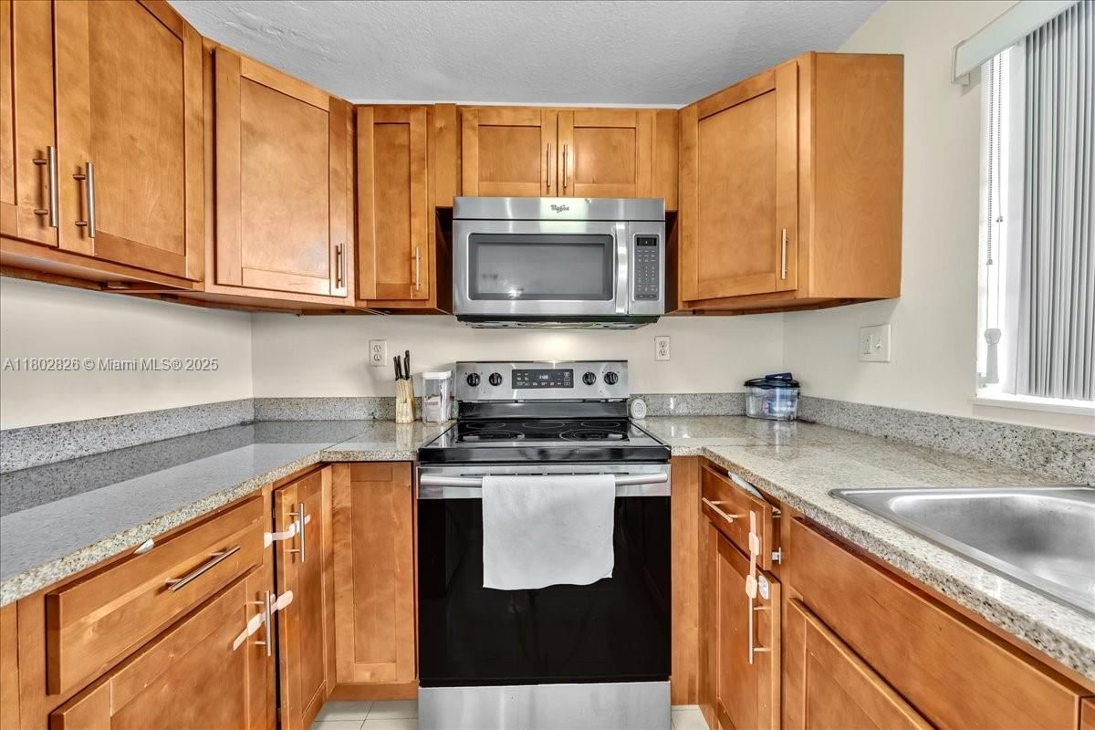 Real estate property located at 9765 37th St, Broward, Welleby Unit Thirteen, Sunrise, FL