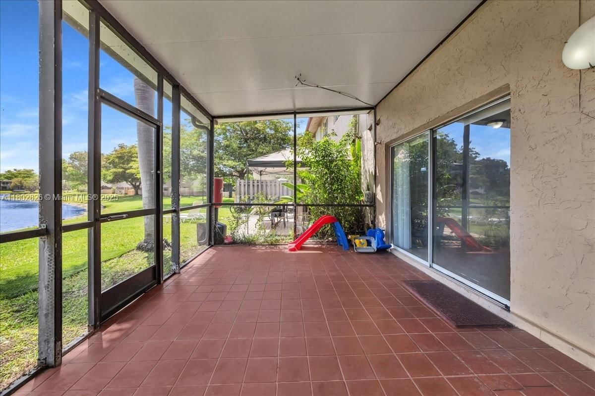 Real estate property located at 9765 37th St, Broward, Welleby Unit Thirteen, Sunrise, FL