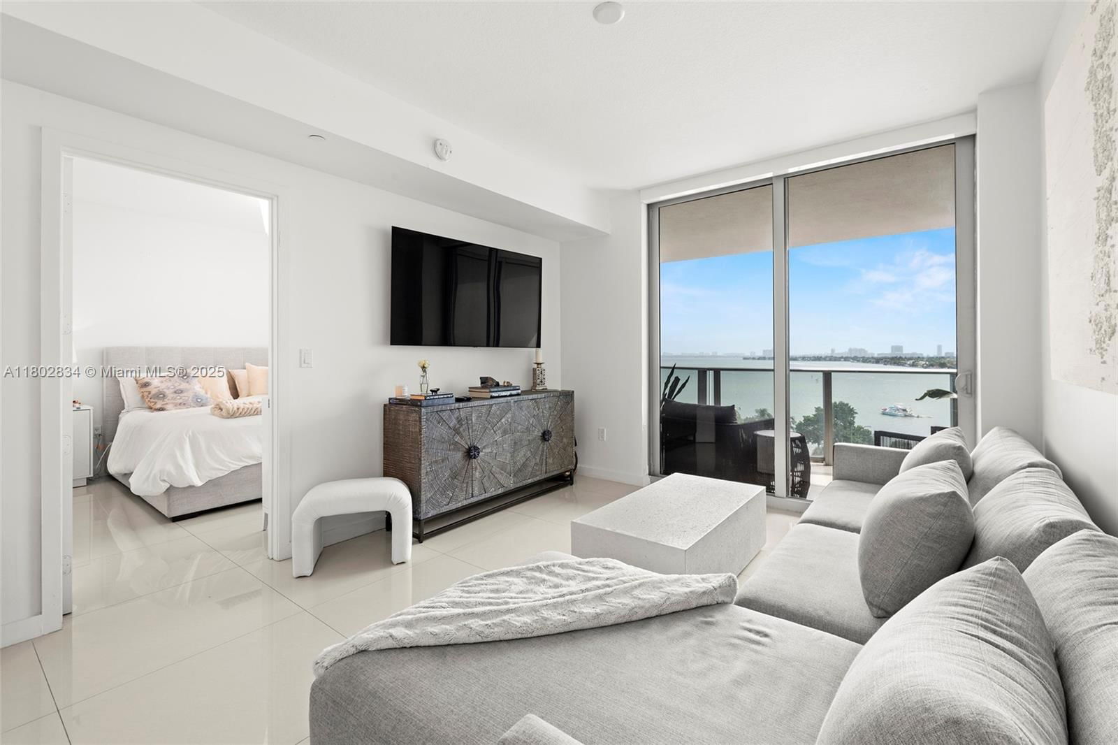 Real estate property located at 488 18th St #704, Miami-dade, Aria On The Bay Condo, Miami, FL
