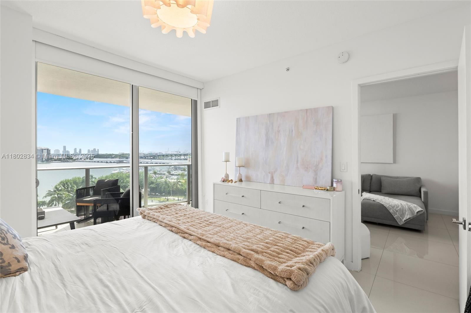 Real estate property located at 488 18th St #704, Miami-dade, Aria On The Bay Condo, Miami, FL