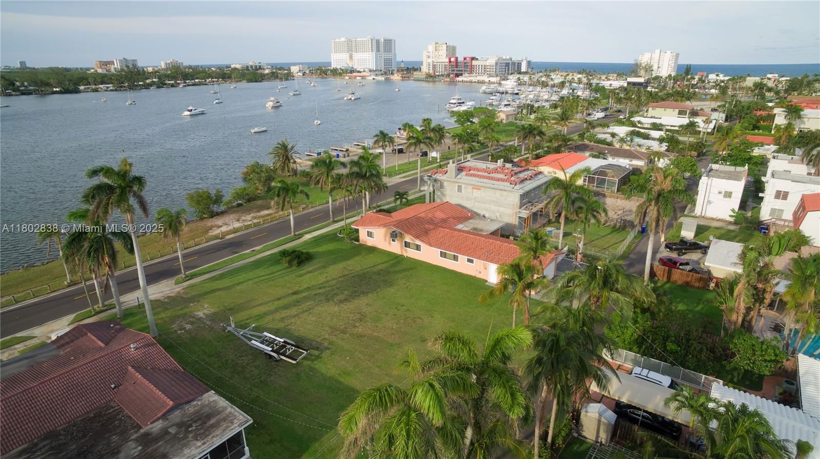 Real estate property located at 824 Polk St, Broward, Hollywood Lakes Section, Hollywood, FL