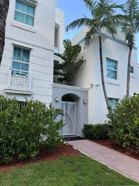 Real estate property located at 9172 Collins Ave #12, Miami-dade, The Waverly At Surfside B, Surfside, FL