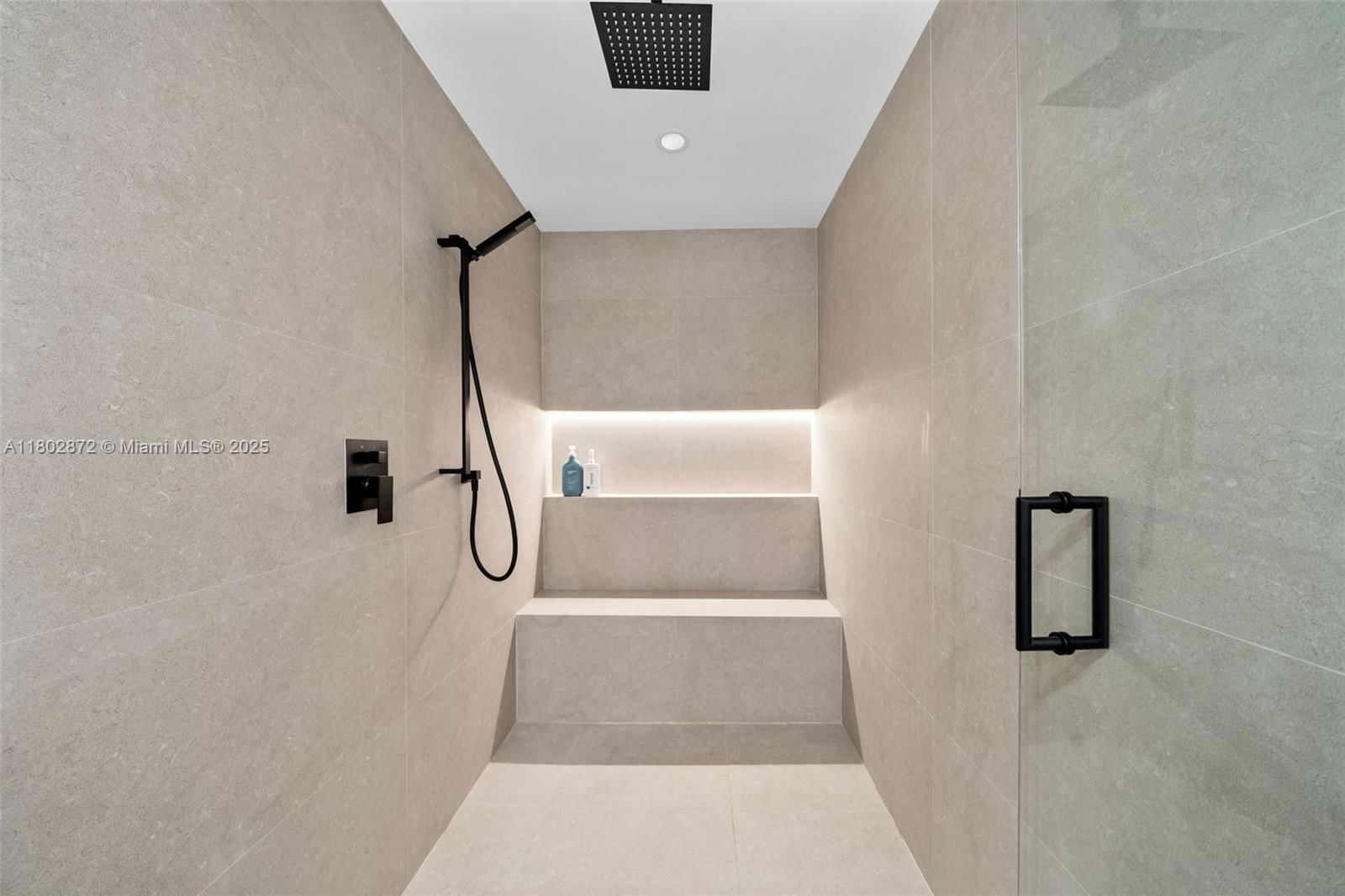 Real estate property located at 2655 Collins Ave #1009, Miami-dade, Mirasol Ocean Towers Cond, Miami Beach, FL