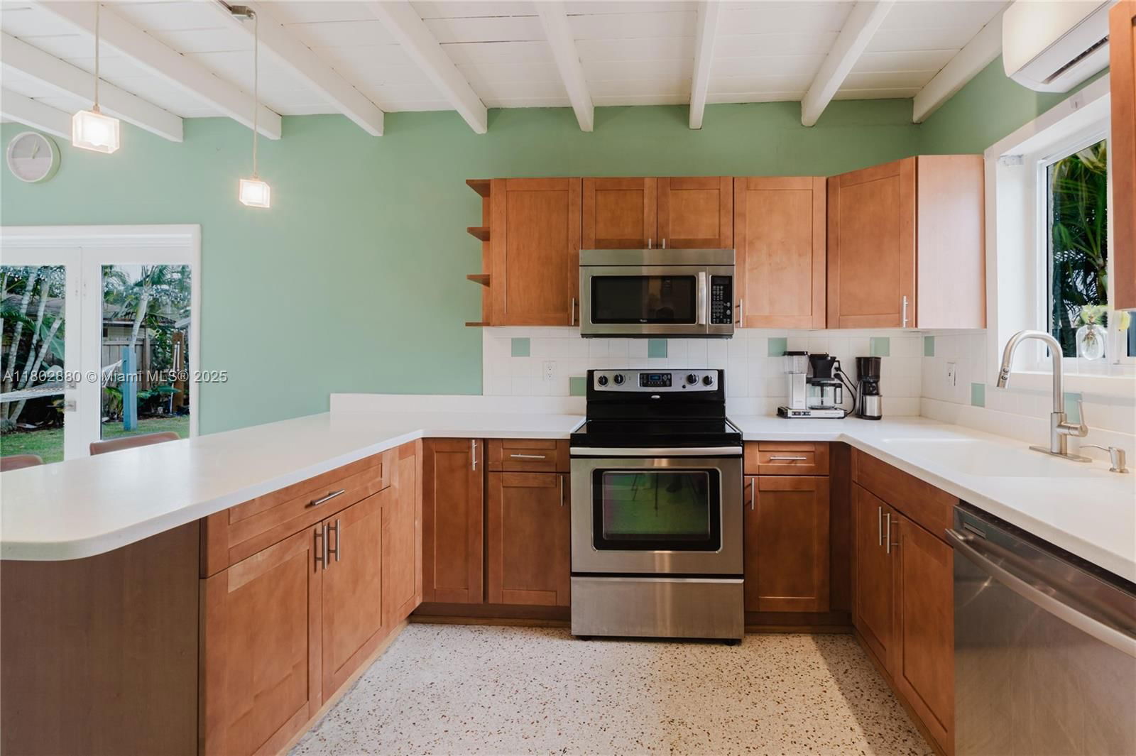 Real estate property located at 1112 31st Ave, Broward, Central Golf Sec Of Holly, Hollywood, FL