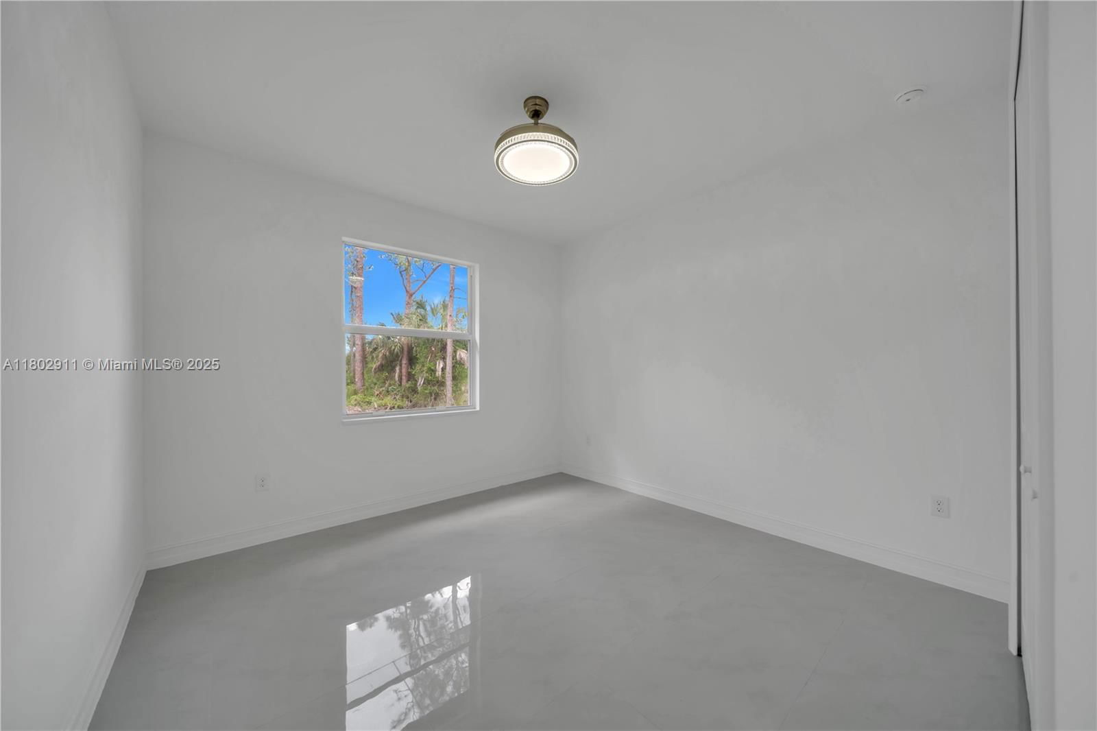Real estate property located at 1107 13th St, Lee, Lehigh Acres, Lehigh Acres, FL