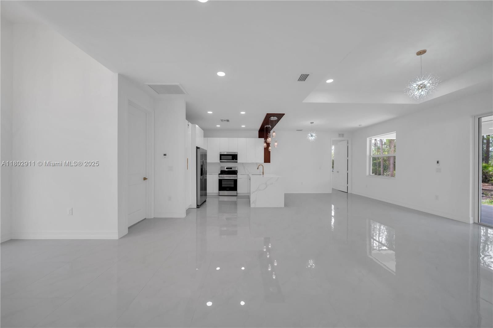 Real estate property located at 1107 13th St, Lee, Lehigh Acres, Lehigh Acres, FL