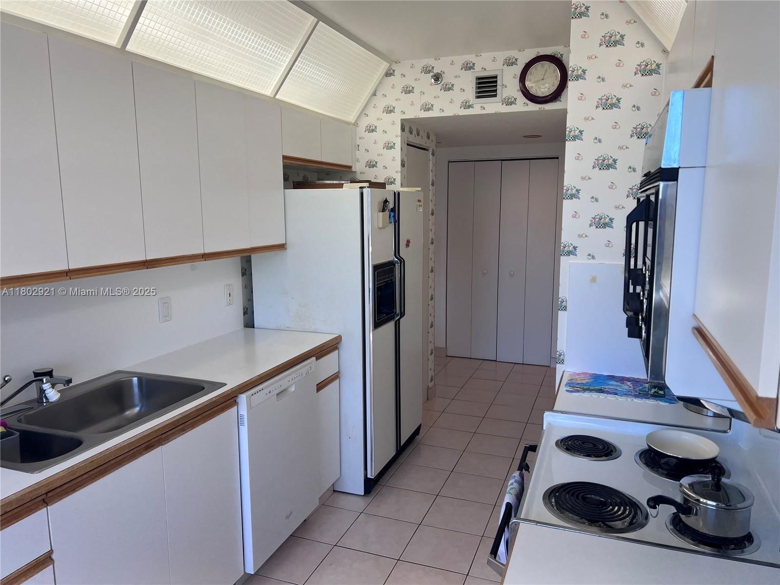 Real estate property located at 1000 Island Blvd #1508, Miami-dade, Williams Island, Aventura, FL