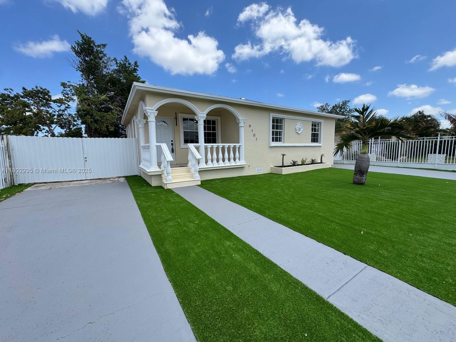 Real estate property located at 9101 35th Ct, Miami-dade, Broadmoor Manor, Miami, FL