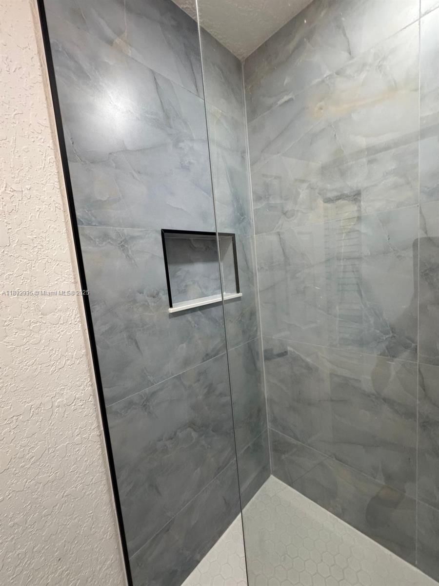 Real estate property located at 9101 35th Ct, Miami-dade, Broadmoor Manor, Miami, FL