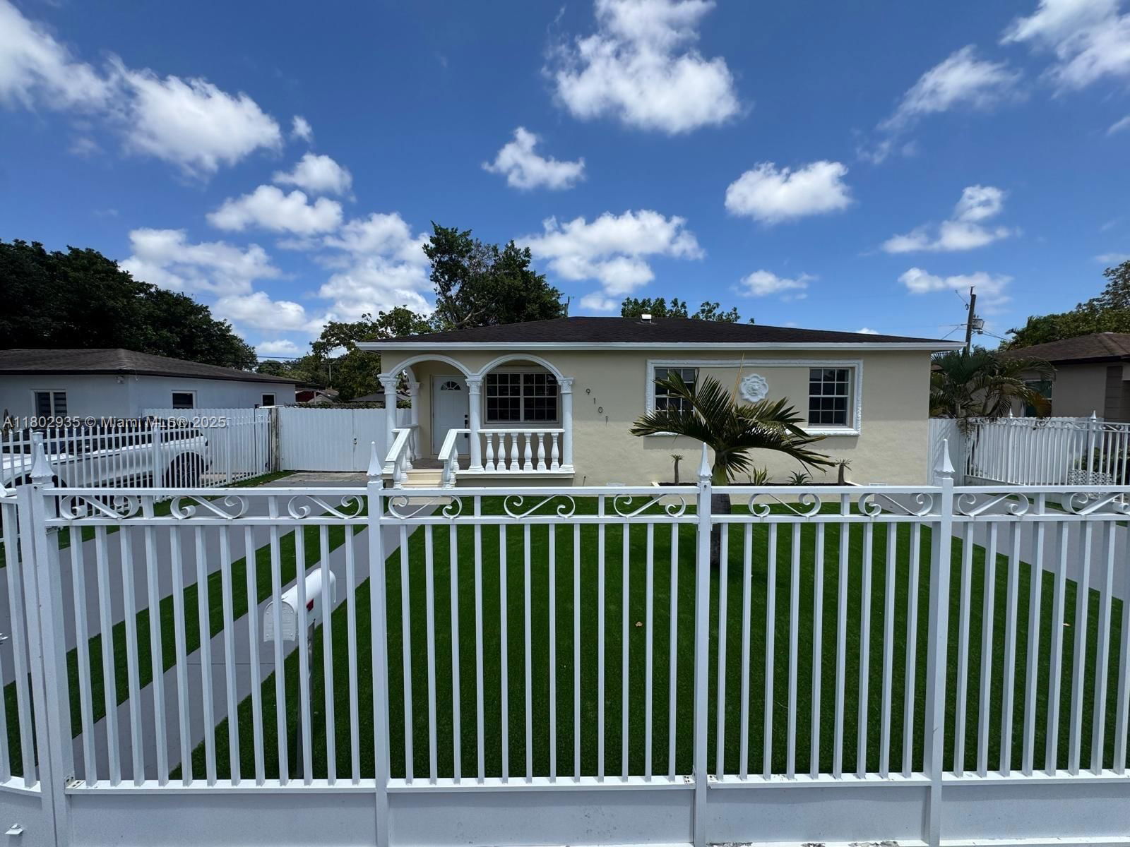 Real estate property located at 9101 35th Ct, Miami-dade, Broadmoor Manor, Miami, FL
