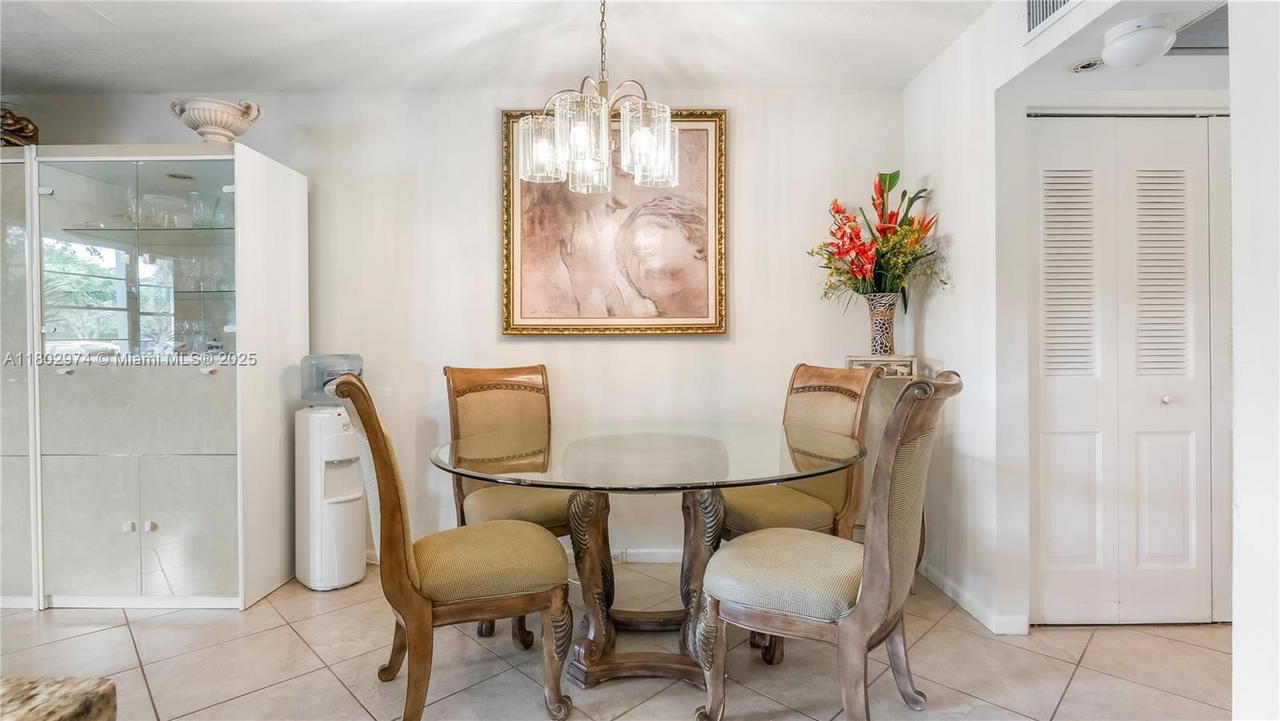 Real estate property located at 1012 Berkshire A #1012, Broward, Berkshire A Condo, Deerfield Beach, FL