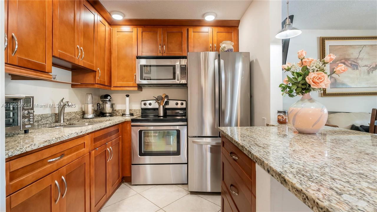Real estate property located at 1012 Berkshire A #1012, Broward, Berkshire A Condo, Deerfield Beach, FL