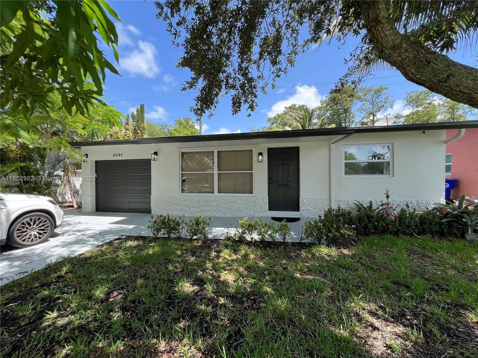 Real estate property located at 6391 8th St, Broward, Kimberly Village Sec One, North Lauderdale, FL