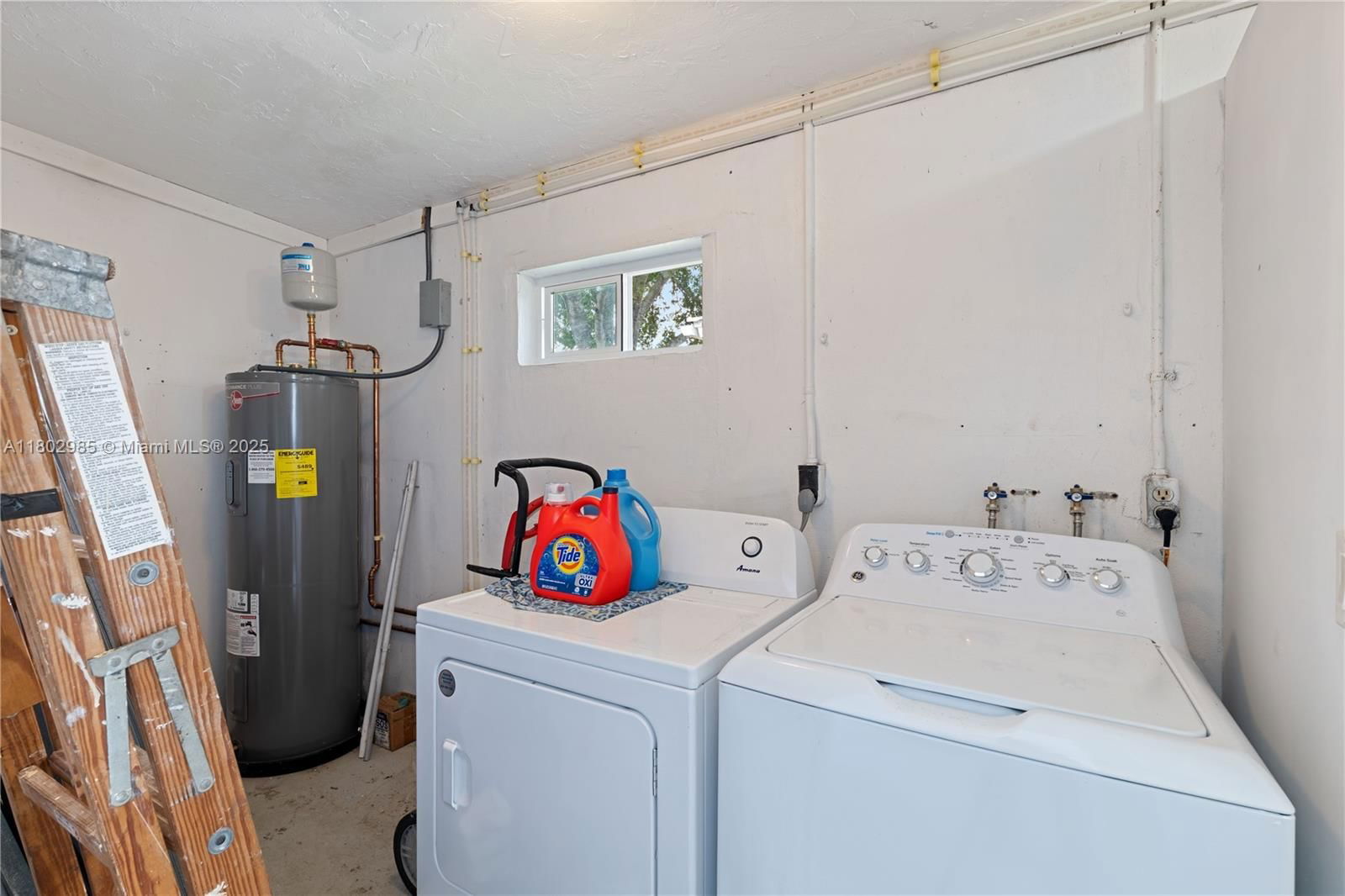 Real estate property located at 409 Poplar Ave, St Lucie, River Park Unit 2, Port St. Lucie, FL