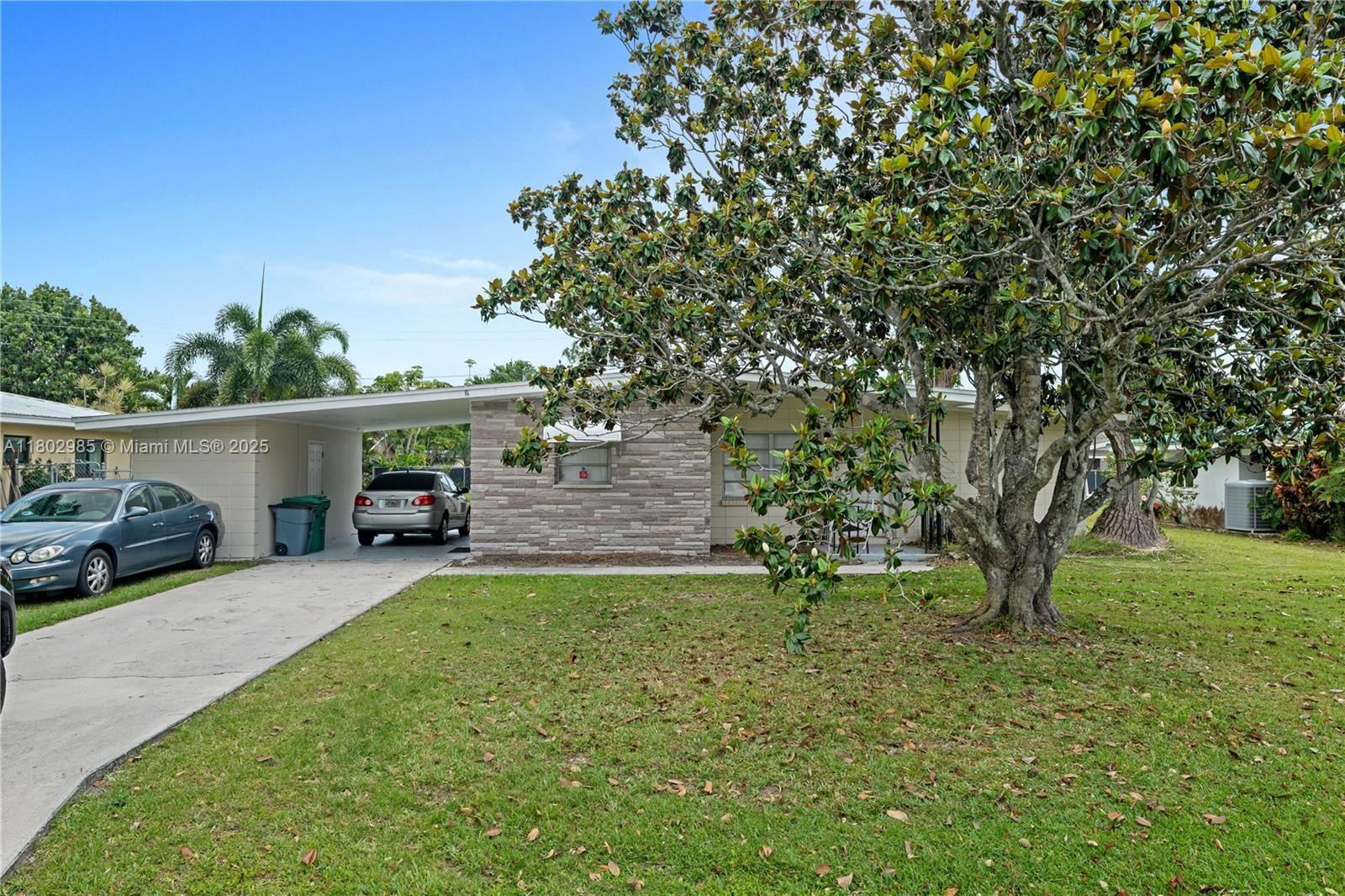 Real estate property located at 409 Poplar Ave, St Lucie, River Park Unit 2, Port St. Lucie, FL