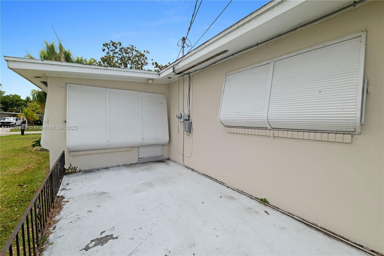 Real estate property located at 409 Poplar Ave, St Lucie, River Park Unit 2, Port St. Lucie, FL