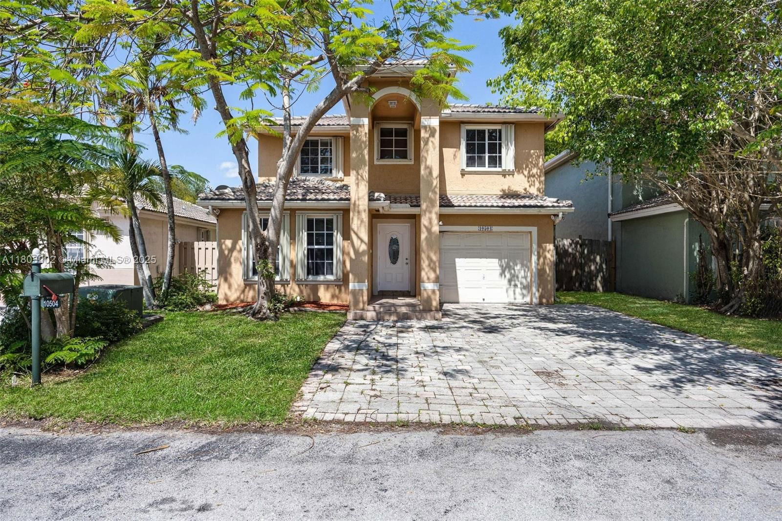 Real estate property located at 10504 161st Pl, Miami-dade, Christina At The Hammocks, Miami, FL