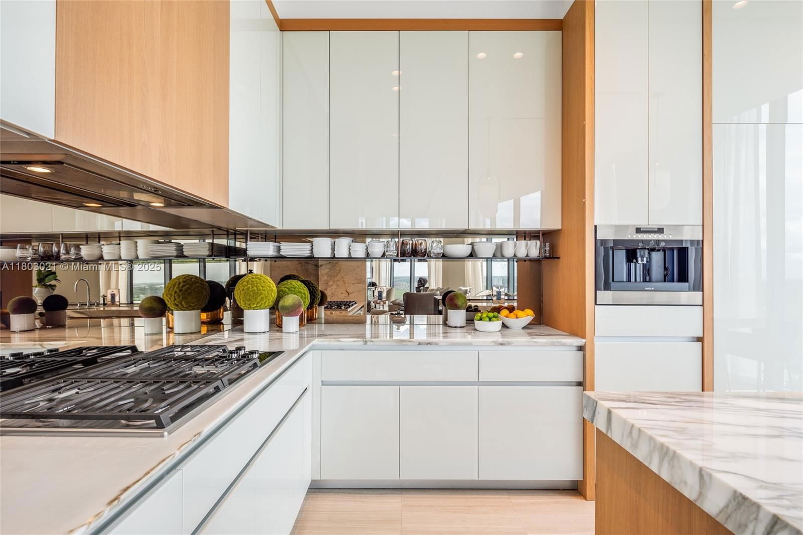 Real estate property located at 2821 Bayshore Dr #20AB, Miami-dade, Two Park Grove Condo, Miami, FL