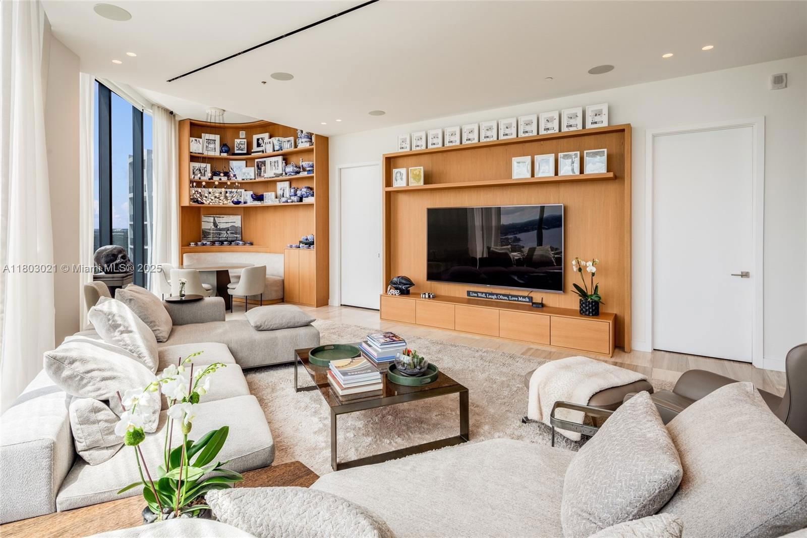 Real estate property located at 2821 Bayshore Dr #20AB, Miami-dade, Two Park Grove Condo, Miami, FL