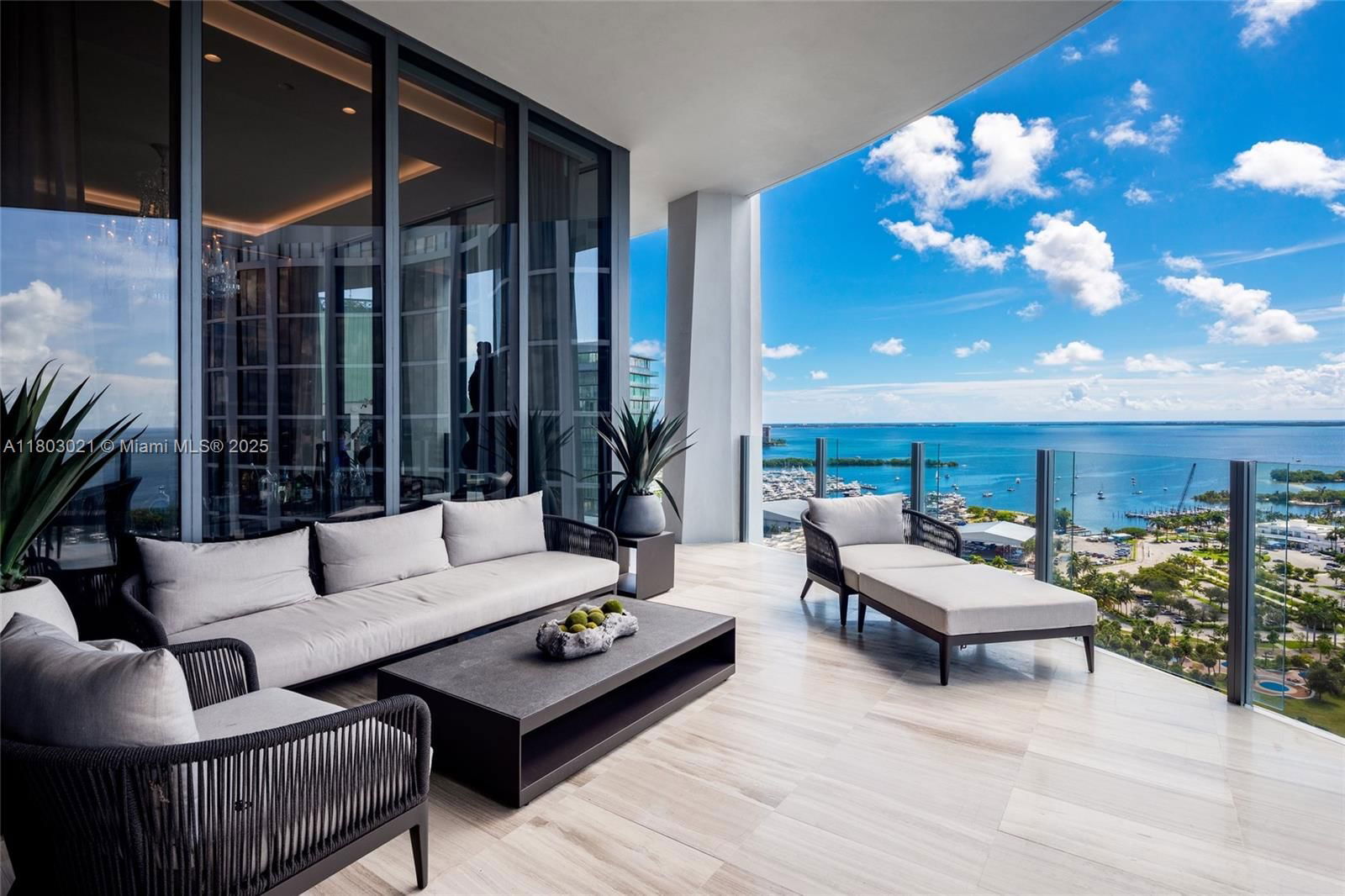 Real estate property located at 2821 Bayshore Dr #20AB, Miami-dade, Two Park Grove Condo, Miami, FL