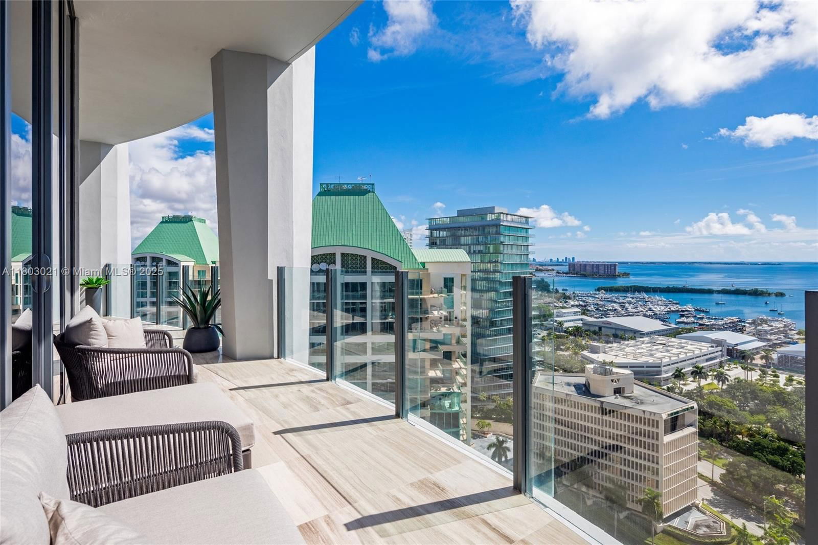 Real estate property located at 2821 Bayshore Dr #20AB, Miami-dade, Two Park Grove Condo, Miami, FL