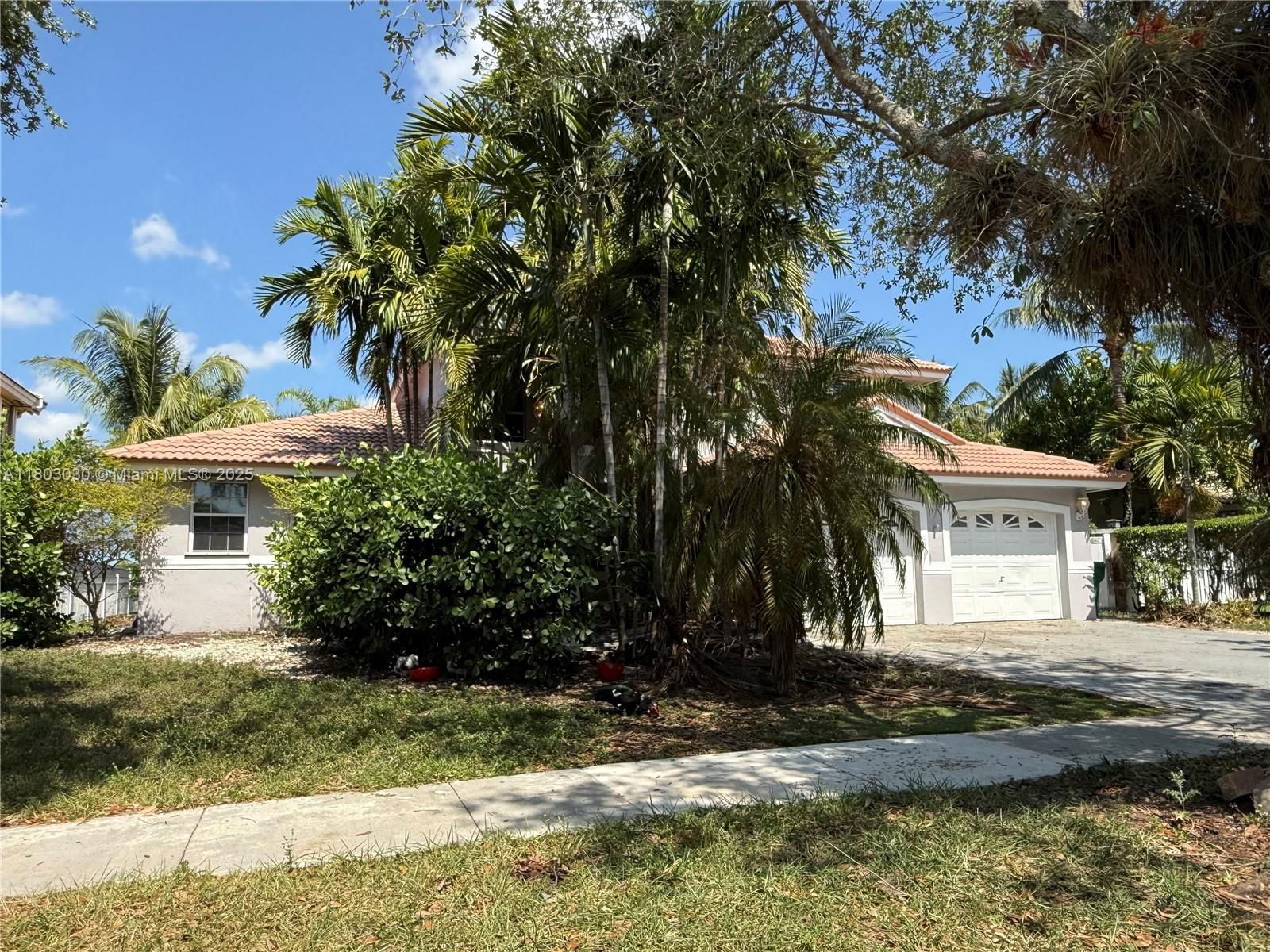 Real estate property located at 4225 151st Ter, Broward, Replat Of Country Lakes, Miramar, FL