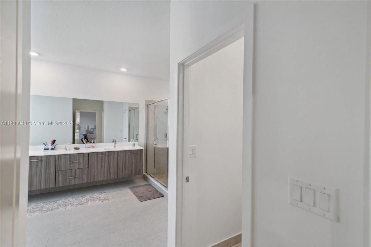 Real estate property located at 17333 46th St, Broward, Tuscan Isles, Miramar, FL