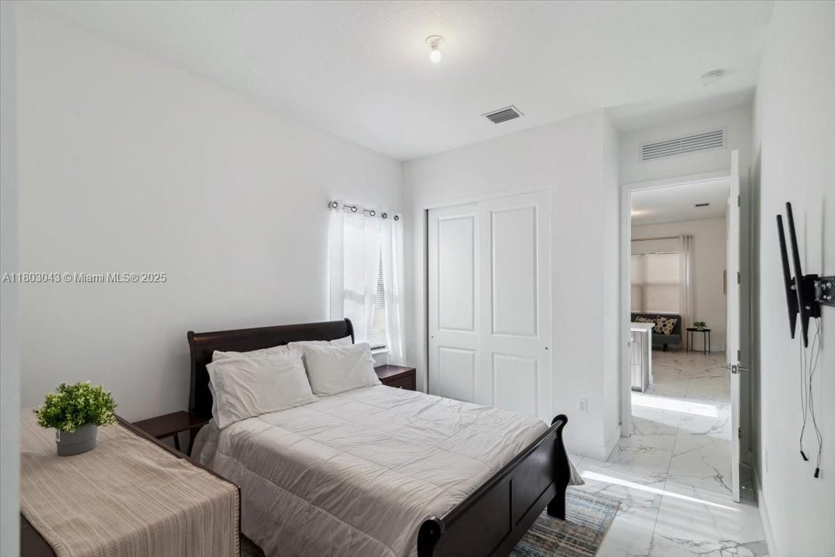 Real estate property located at 17333 46th St, Broward, Tuscan Isles, Miramar, FL