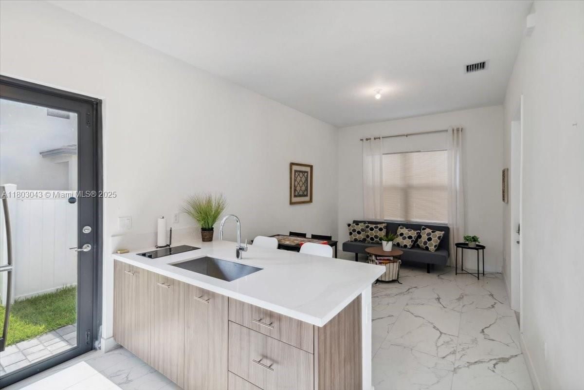 Real estate property located at 17333 46th St, Broward, Tuscan Isles, Miramar, FL