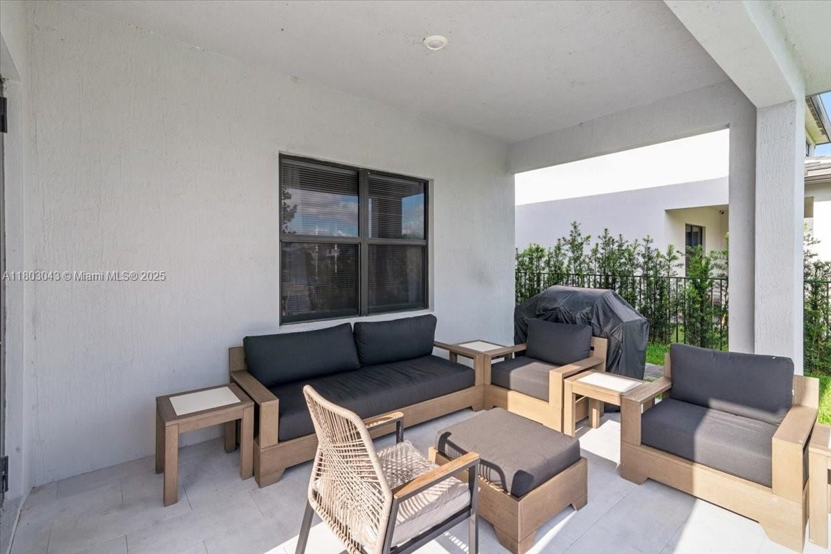 Real estate property located at 17333 46th St, Broward, Tuscan Isles, Miramar, FL