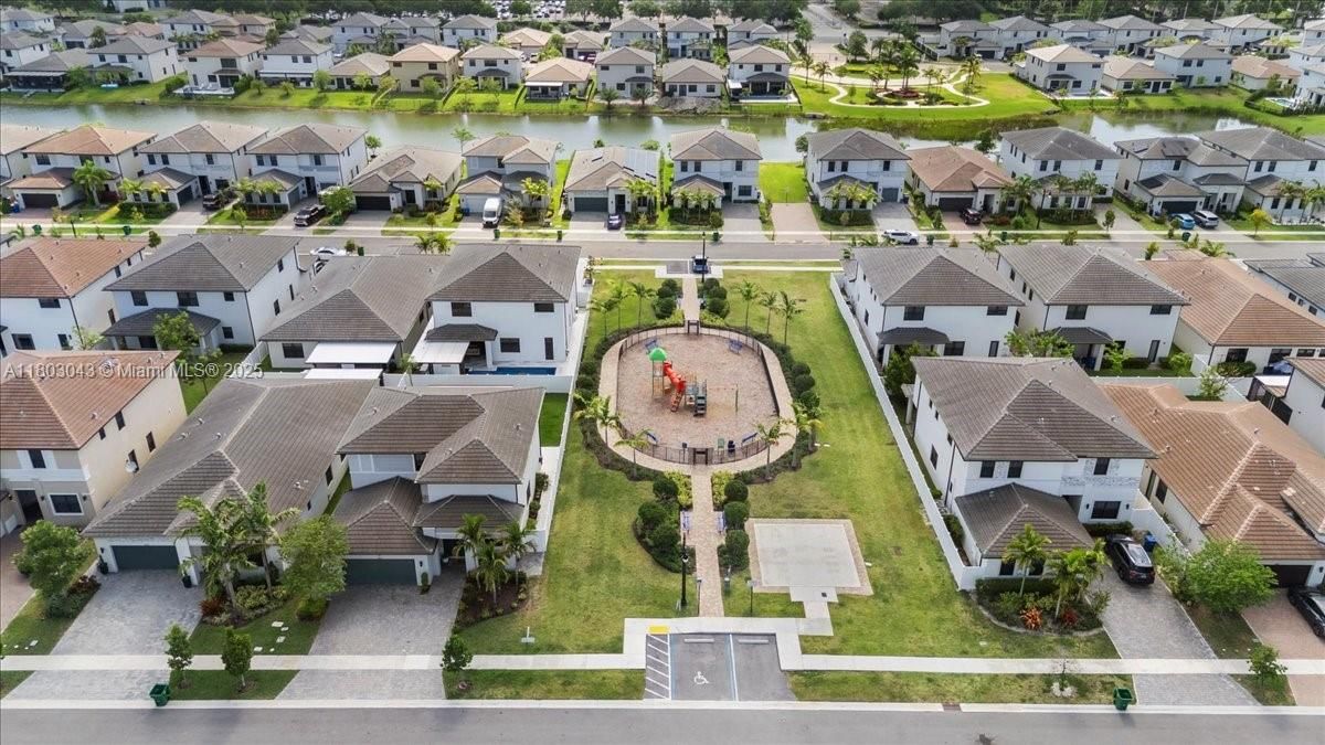 Real estate property located at 17333 46th St, Broward, Tuscan Isles, Miramar, FL