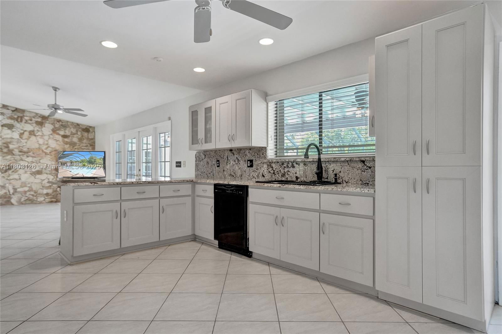Real estate property located at 14940 164th Ter, Miami-dade, Kings Grove, Miami, FL
