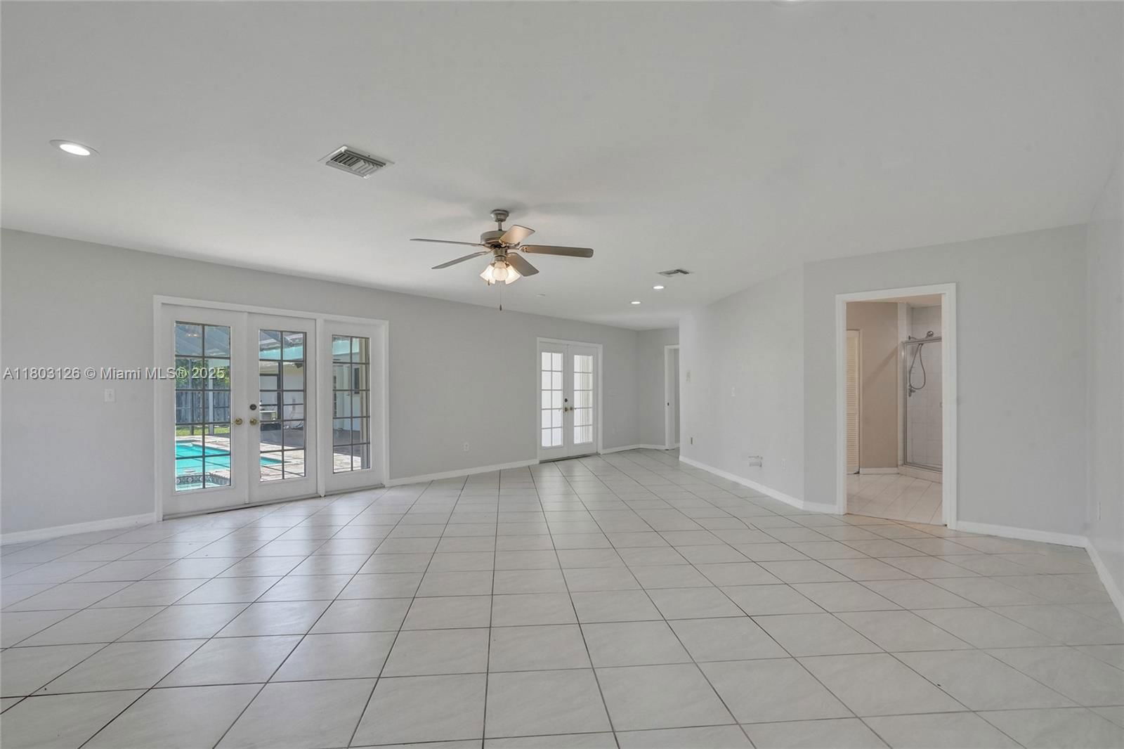 Real estate property located at 14940 164th Ter, Miami-dade, Kings Grove, Miami, FL