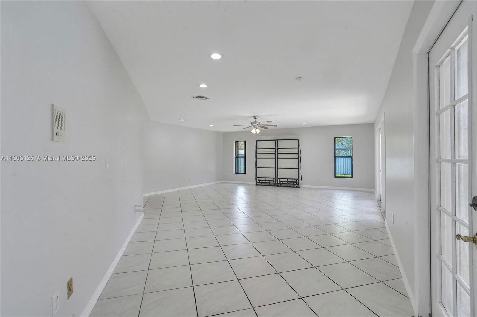 Real estate property located at 14940 164th Ter, Miami-dade, Kings Grove, Miami, FL