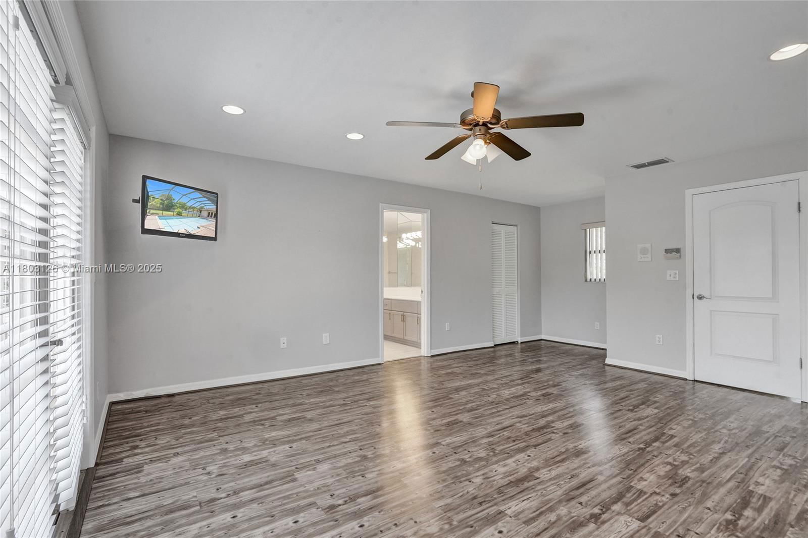 Real estate property located at 14940 164th Ter, Miami-dade, Kings Grove, Miami, FL