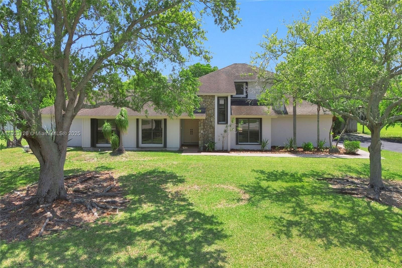Real estate property located at 14940 164th Ter, Miami-dade, Kings Grove, Miami, FL