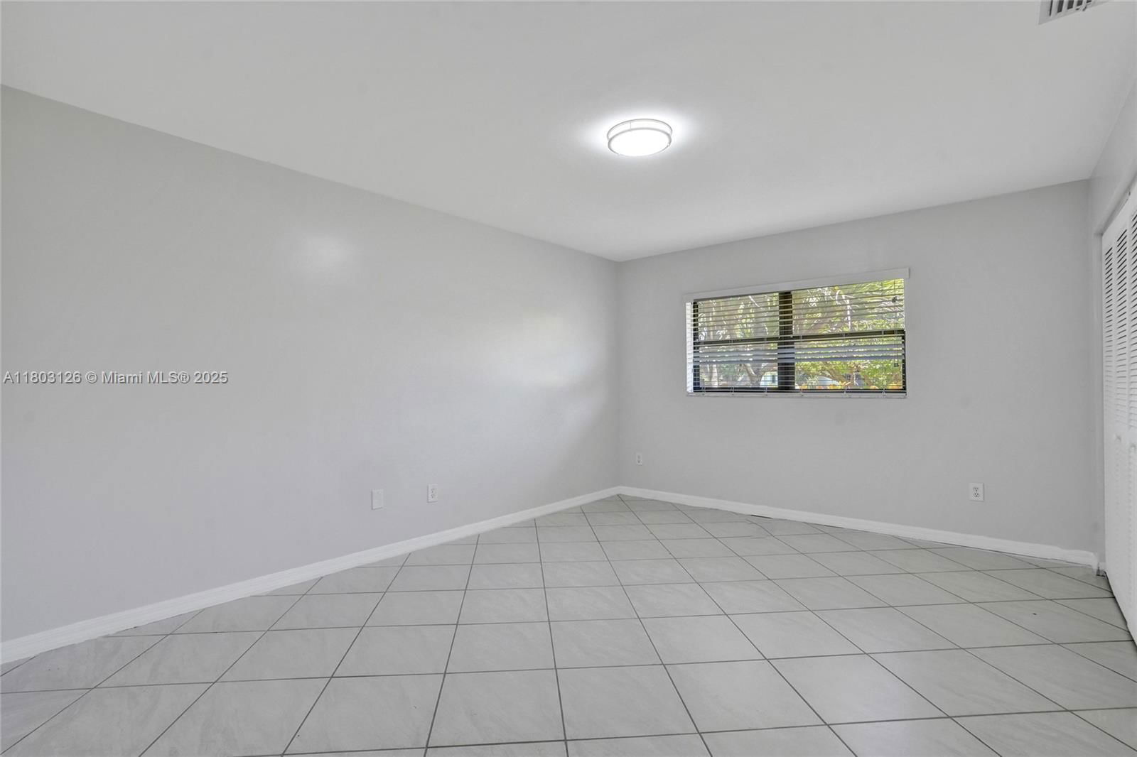 Real estate property located at 14940 164th Ter, Miami-dade, Kings Grove, Miami, FL