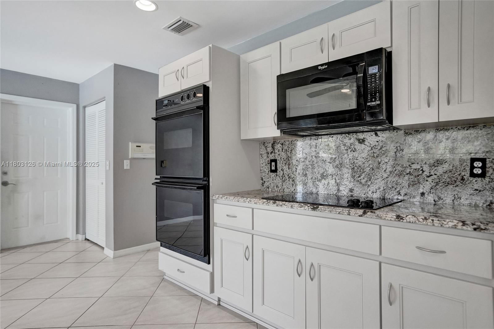 Real estate property located at 14940 164th Ter, Miami-dade, Kings Grove, Miami, FL
