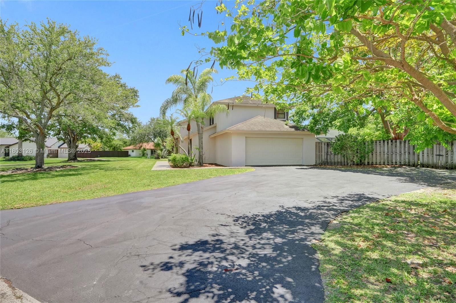 Real estate property located at 14940 164th Ter, Miami-dade, Kings Grove, Miami, FL